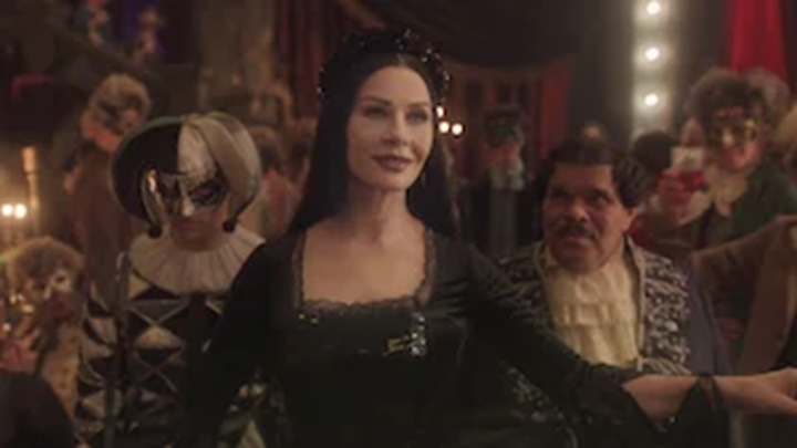 Wednesday — Urma sângeroasă a banilor